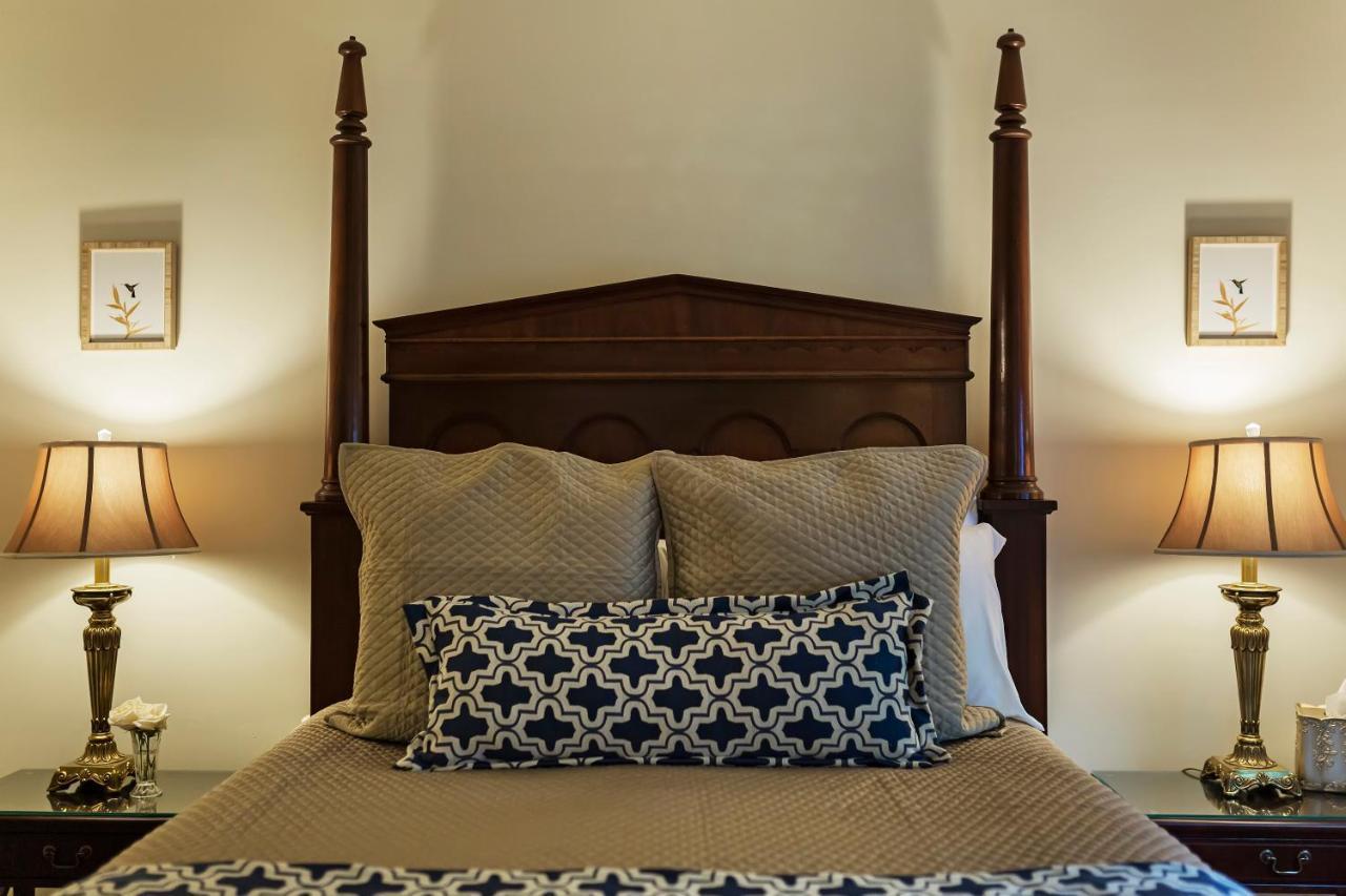 Bed & Breakfast Arrowhead 4*
